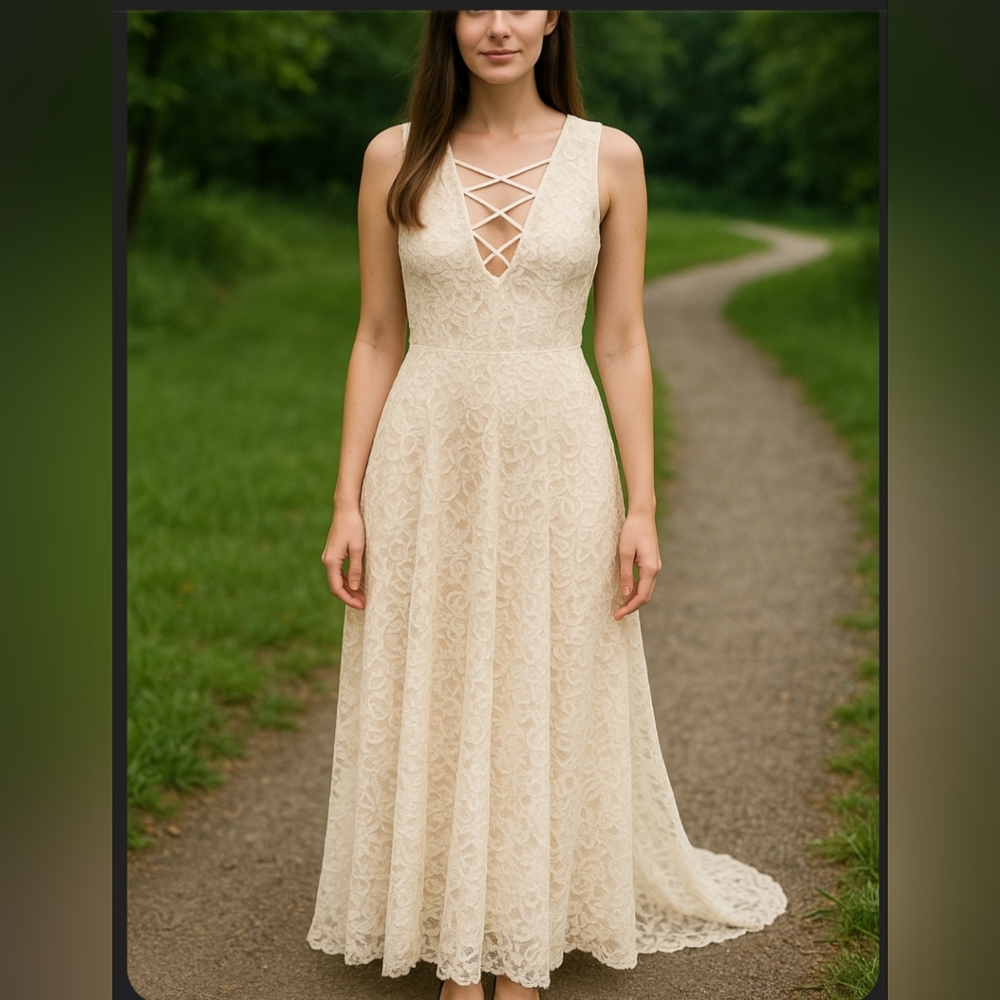 NWT Perfectly Priscilla Ivory Lace Sleeveless Plunge Neck Wedding Dress, Size 3X